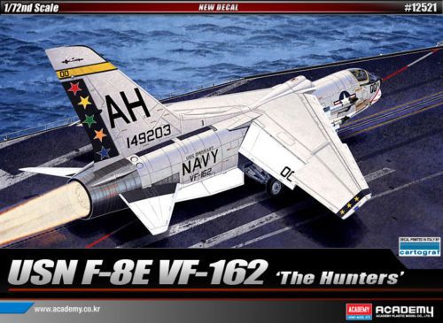 F8E Crusader "VF162 The Hunters"  ac12521