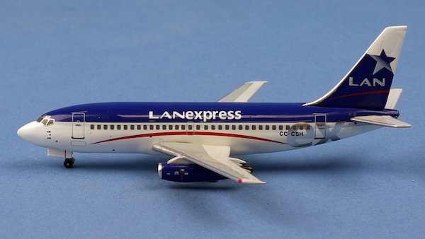 Boeing 737-200 LAN Express CC-CSH  AC411060
