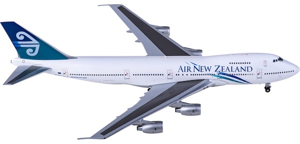 Boeing 747-100B Air New Zealand ZK-NZY  BB4-742-001