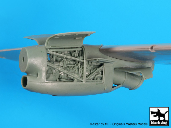 C27J Spartan Engine  (Italeri)  A72047