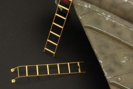 Step ladders for MiG15/MiG17 (Two types)  brl48059