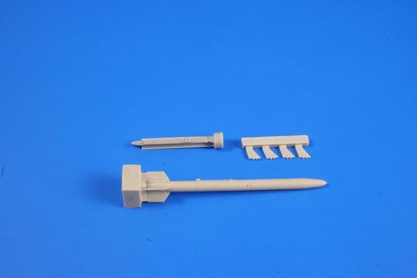 GM-88 HARM Air-to-Surface Missile & Launcher Adaptor (2 pcs)  CMK 4314
