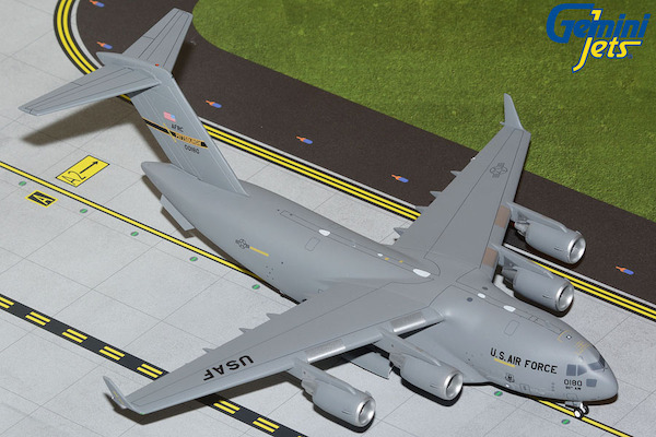 C17 Globemaster USAF US Air Force Pittsburgh Air Reserve Station 00-0180  G2AFO1206
