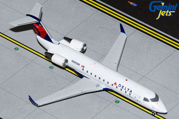 Canadair CRJ200LR Delta Connection / Endeavor Air N685BR  G2DAL1074