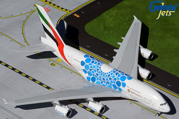 Airbus A380 Emirates "Expo 2020 blue" A6-EOT  G2UAE1044