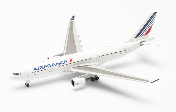 Airbus A330-200 Air France "Colmar"  536950