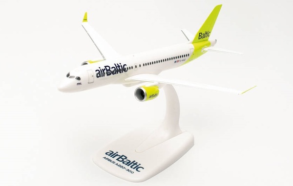 Airbus A220-300 AirBaltic YL-AAZ  613637