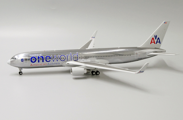 Boeing 767-300ER American Airlines "OneWorld Livery" N395AN  LH2172
