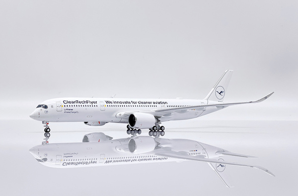 Airbus A350-900 Lufthansa "CleanTechFlyer" D-AIVD  SA4008