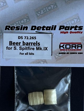 Beer Barrels for Spitfire MKIX (2x)  DS72265