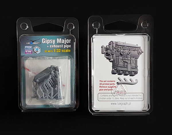 Gipsy Major engine with exhaust pipe  32-A015