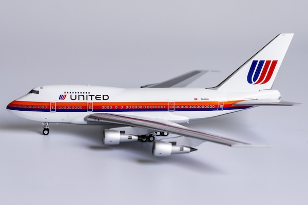 Boeing 747SP United Airlines "Saul Bass" livery; large 'UNITED' titles  07013