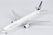 Boeing 777-300ER Cathay Pacific B-HNN