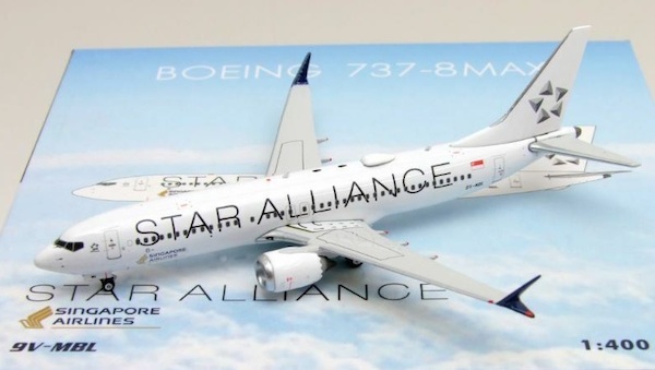 Boeing 737 MAX 8 Singapore star alliance 9V-MBL  04441