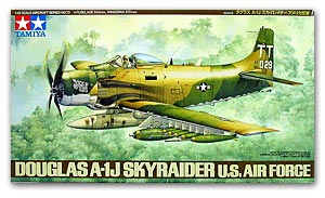 Douglas A1J Skyraider (USAF)  61073