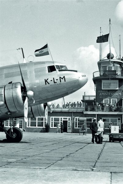 KLM Douglas DC-3 De Gier at Schiphol Airport Vintage metal poster metal sign AV0048