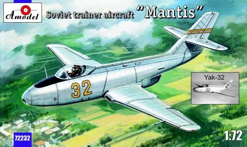 Yakovlev Yak32 Mantis  72232