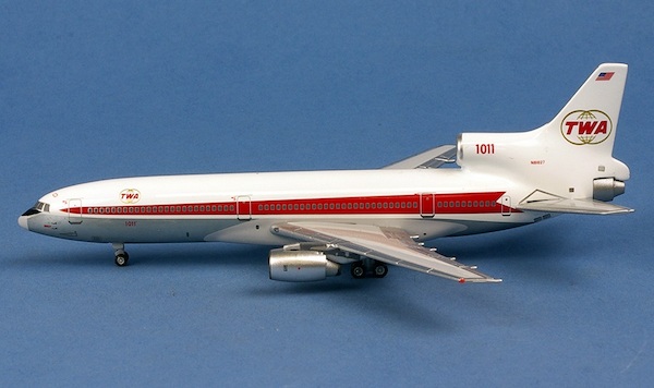 Lockheed L1011 Tristar TWA Trans World Airlines N81027 AC041632
