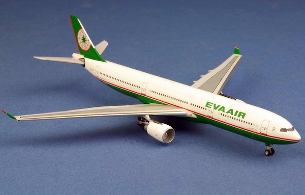 Airbus A330-300 EVA Air B-16336 AC1395