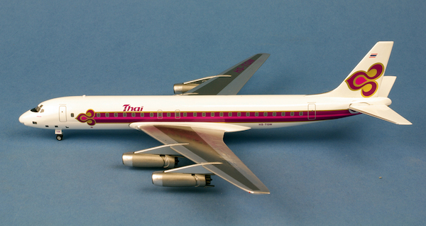 Douglas DC8-33 Thai International HS-TGW AC219894