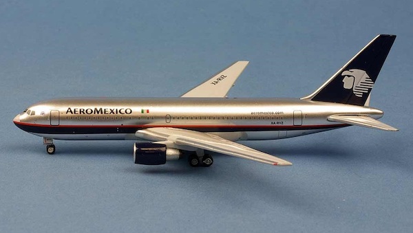 Boeing 767-200 Aero Mexico XA-RVZ AC411001
