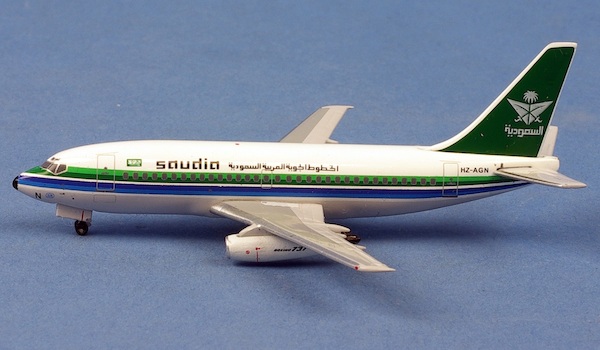 Boeing 737-230 Saudia HZ-AGN  AC411048