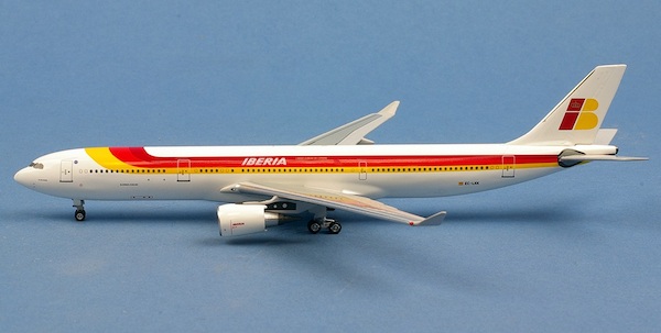 Airbus A330-300 Iberia EC-LXK  AC411159