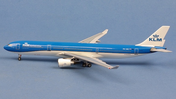 Airbus A330-300 KLM PH-AKE  AC411161B