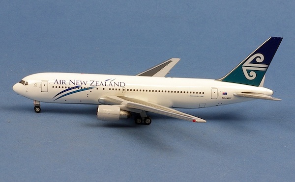 Boeing 767-200 Air New Zealand ZK-NBC AC411213