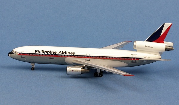 Douglas DC10-30 Philippines / KLM RP-C2114  AC411217
