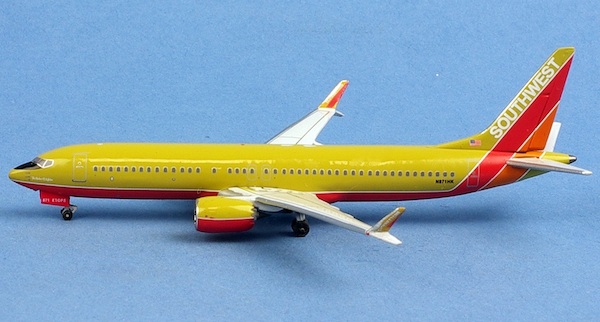 Boeing 737 MAX 8 Southwest Gold N871HK AC411222