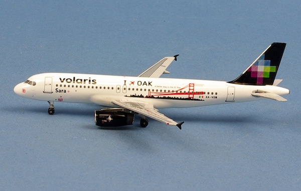 Airbus A320 Volaris "Sara" XA-VOM AC411252