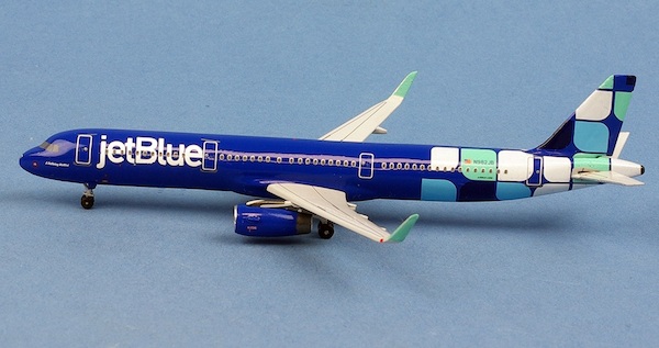 Airbus A321 JetBlue N982JB  AC411269