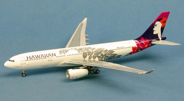 Airbus A330-200 Alaska Airlines / Hawaiian split livery N395HA AC411468