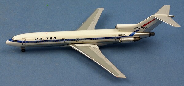 Boeing 727-200 United Airlines N7627U  AC411557