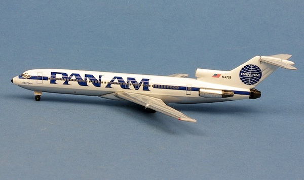 Boeing 727-200 Pan Am N4738 AC411738