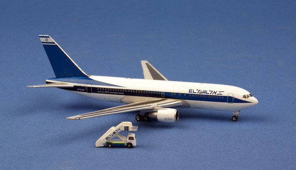 Boeing 767-200 El Al Israel 4X-EAD AC419441