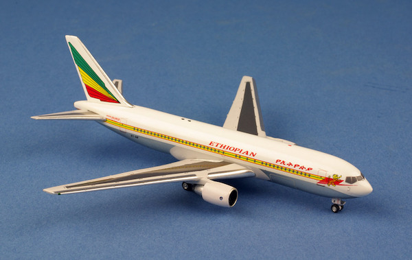 Boeing 767-200 Ethiopian Airways ET-AIF  AC419454