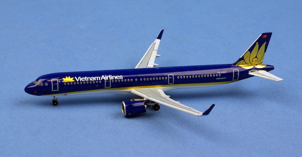 Airbus A321neo Vietnam Airlines VN-A618  AC419788