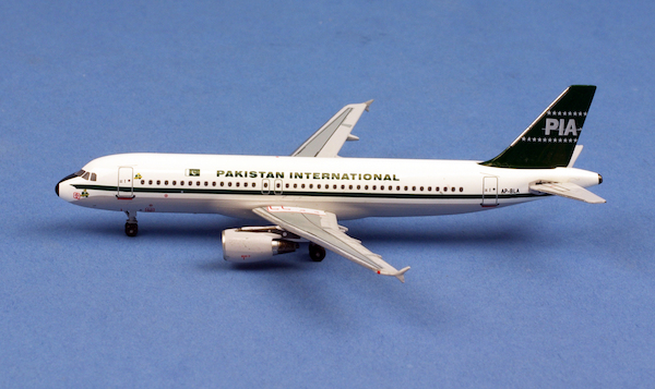 Airbus A320 PIA Pakistan "retro" AP-BLA AC419928