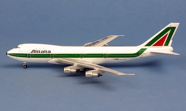 Boeing 747-100 Alitalia I-DEMO AC747002