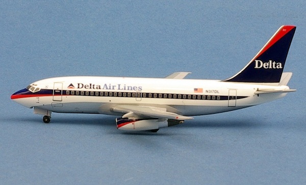 Boeing 737-200 Delta Airlines N317DL BBX41641