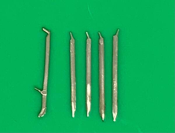 Fokker DVIII/ EV Undercarriage legs set (Mikro Mir) ACM-32022