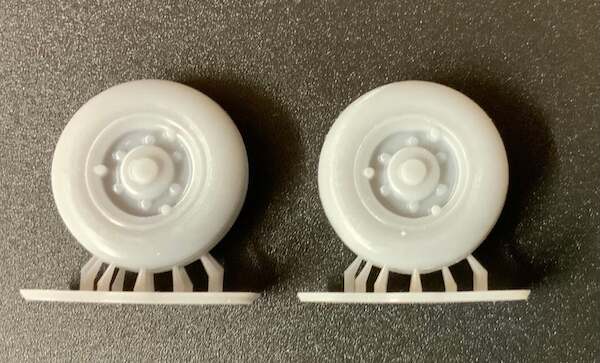 Fieseler Fi156 Storch Open Cap wheels (Tristar/Bronco) ACM-35003
