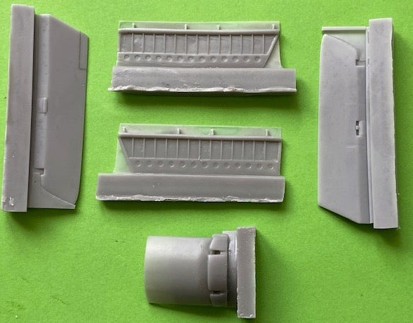 Hawker Hunter Aileron, Flaps, Airbrake and parts to covert the F.MK4 to F.MK5  (Airfix)  ACM-48013