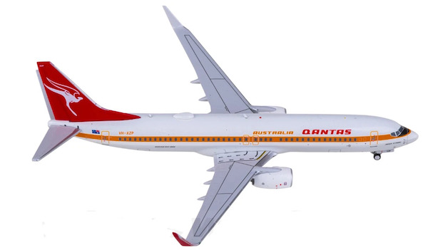 Boeing 737-800 Qantas "Retro" VH-XZP  HA7380012