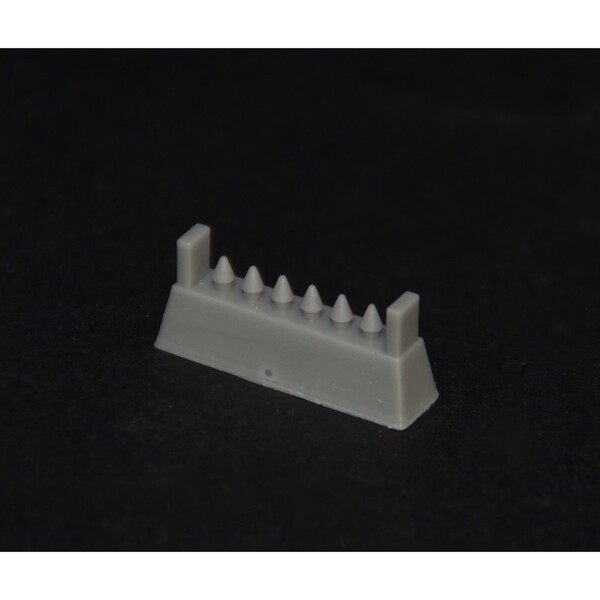 Luftwaffe Early Antenna wire insulators  32P039