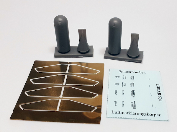 AB500 container for flares or bomblets  48P038