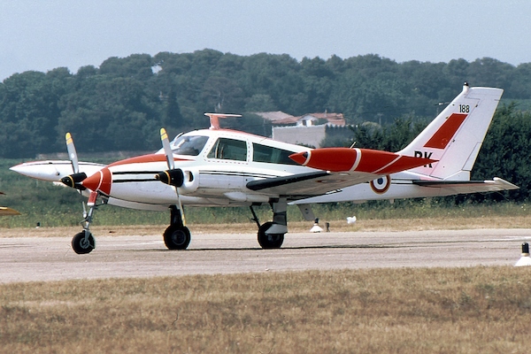 Cessna 310Q - Late- (French AF) ACR72024
