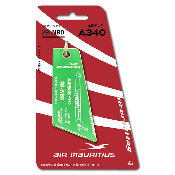 Keychain made of: Airbus A340 - Air Mauritius - 3B-NBD Green 3B-NBD-G